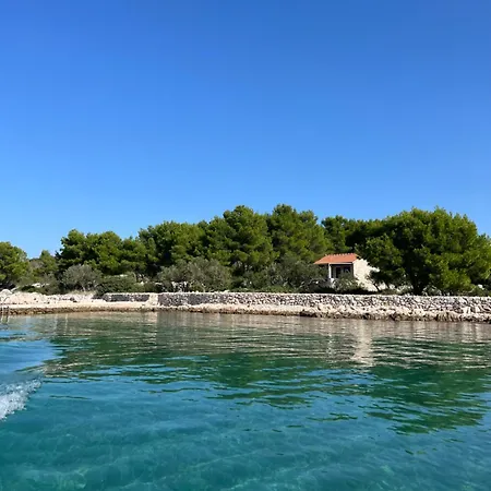 Robinson Style House Zminjak Holiday home