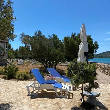 Robinson Style House Zminjak Holiday home Murter